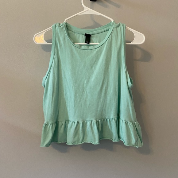 Target Crop Tank Top - Picture 3 of 5